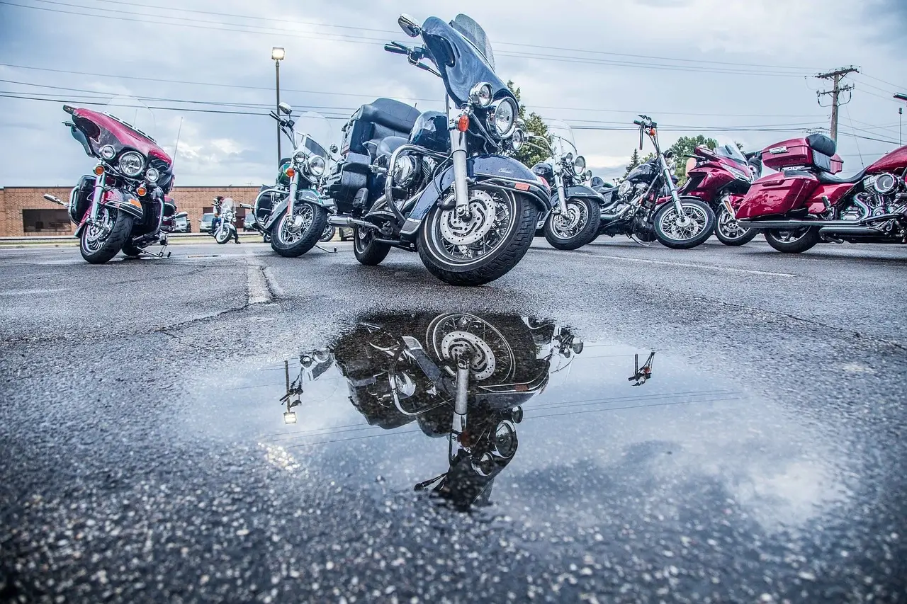 Precauciones para motomensajería en días de lluvia
